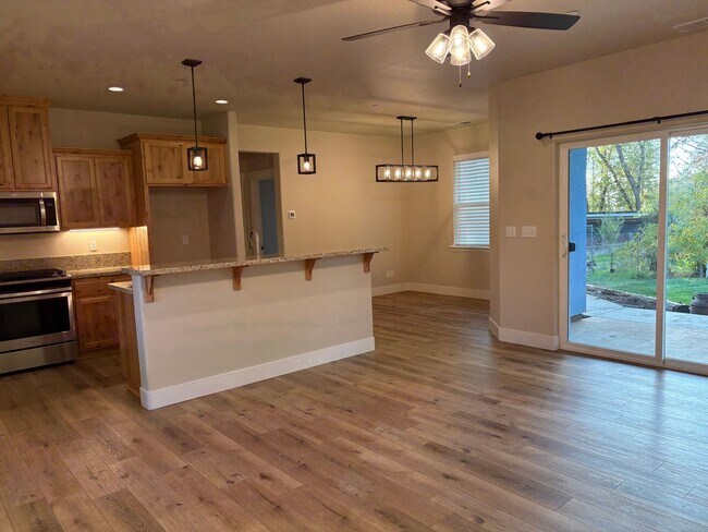 Photo - 5619 Cherry Ln