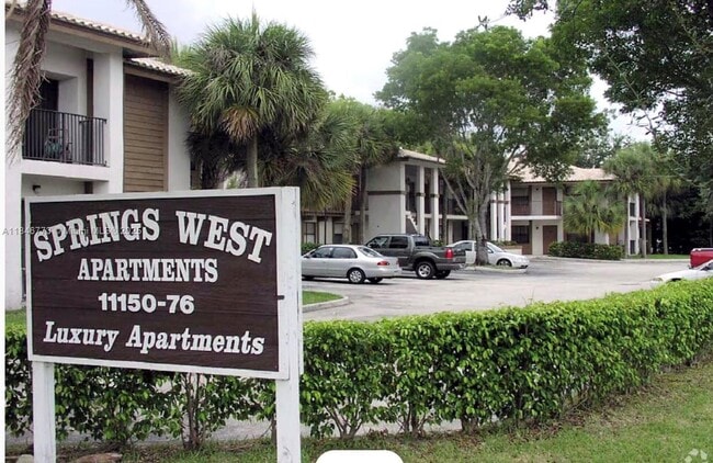 Building Photo - 11174 W Sample Rd Unit 11174 Rental