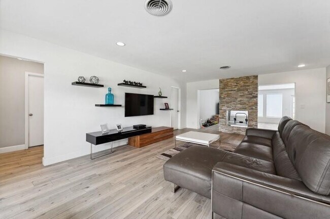 Photo - 13 Little Harbor Way