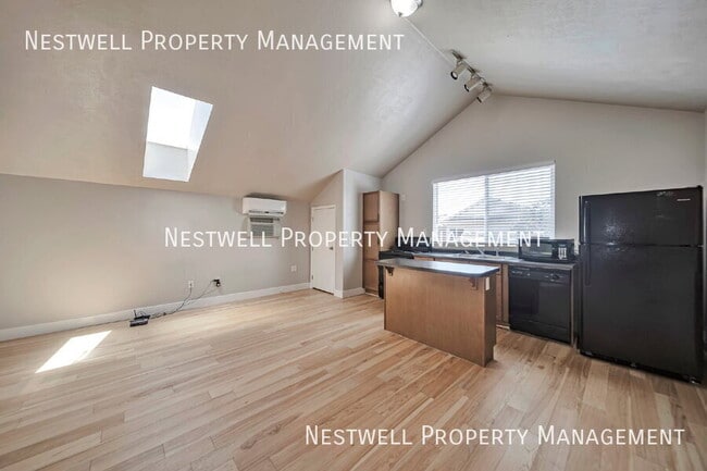 Photo - 4677 Firmont Dr