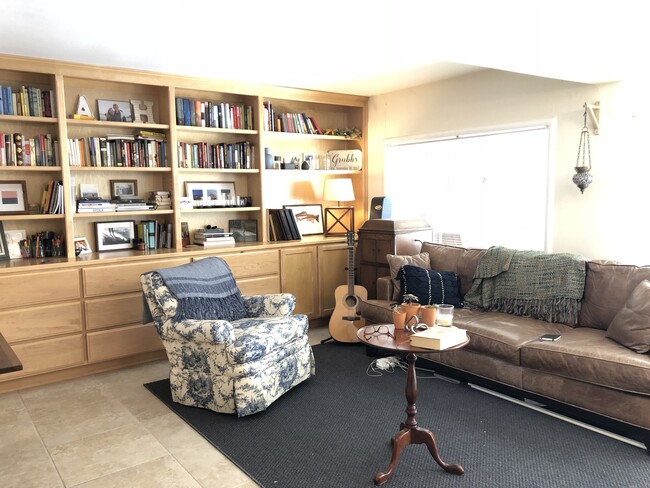 Photo - 507 Addison Ave Unit 507 Addison Ave