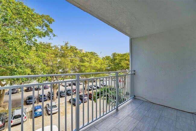 Photo - 750 NE 64th St Unit B415