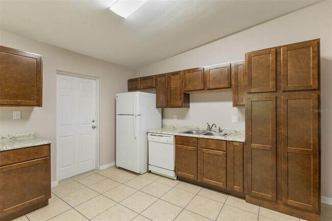 Photo - 212 Homewood Dr