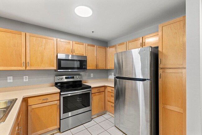 Photo - 1st Floor Condo in Bellingham Park Available now!