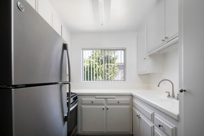 Photo - PR Talmadge Apartments