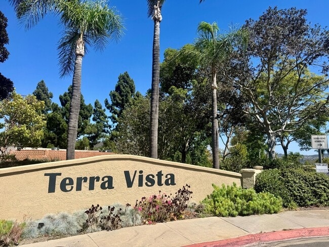 10305 Azuaga St