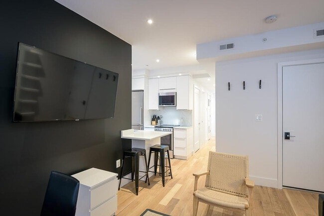 Photo - 1804 S St NW Unidad ID650P