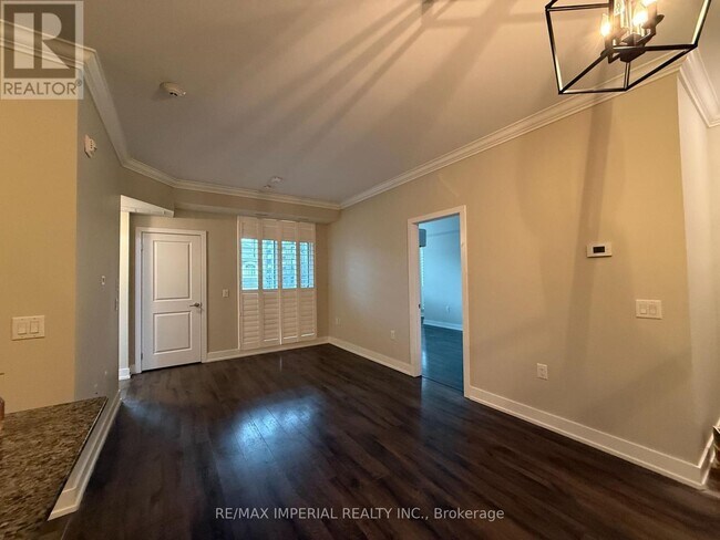 Photo - 2370 Khalsa Gate Unit 305