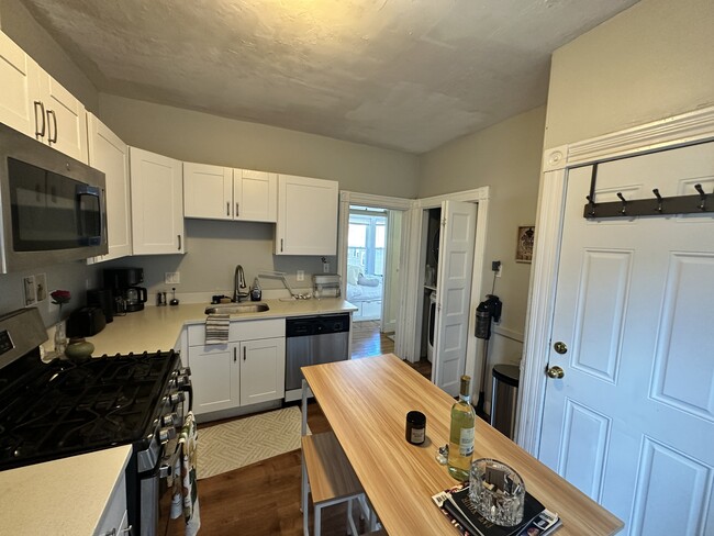 Photo - 80 Hillside St Unit 3