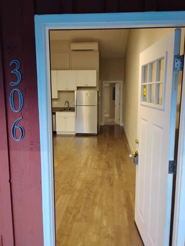 Photo - 00830 Unit 306