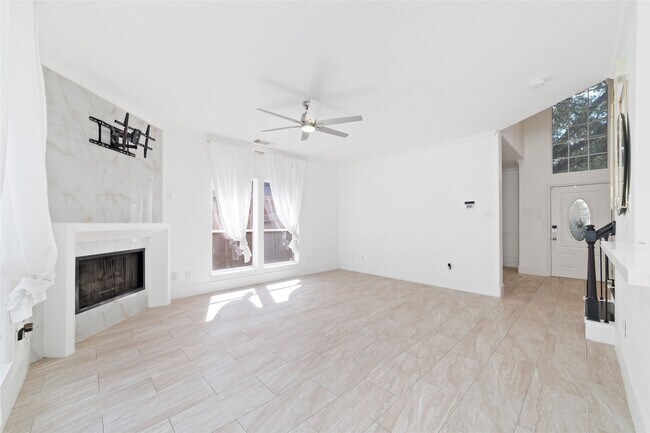 Photo - 5214 Bay Pines Dr