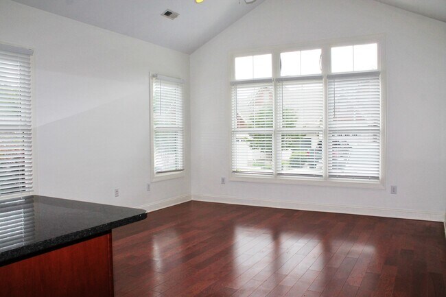 Photo - 33 Elk Ridge Ln