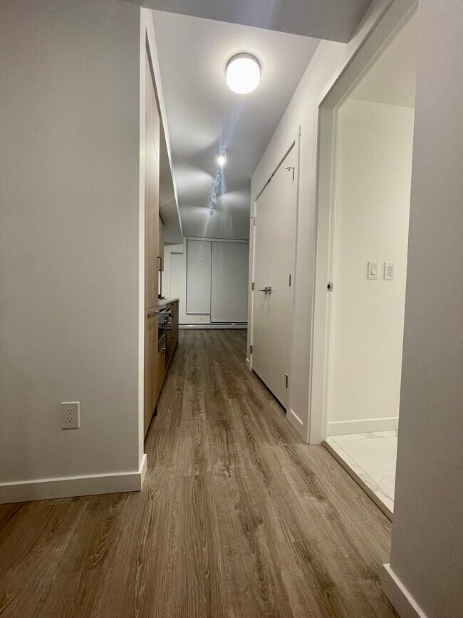 Studio in Surrey Central