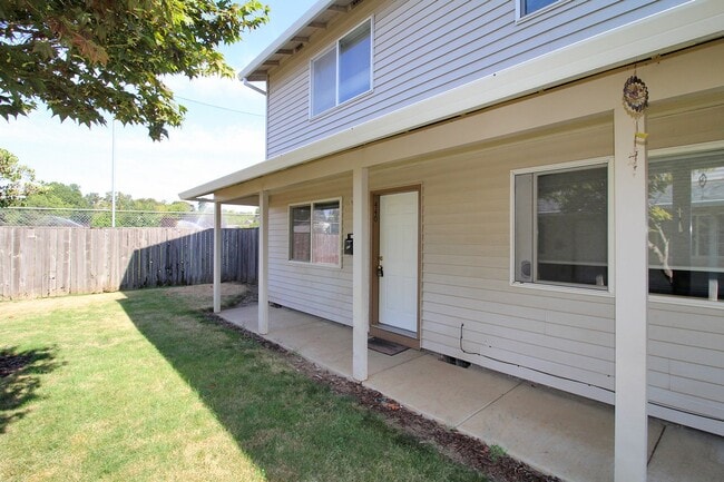 Building Photo - 470-470 W Gloucester St Rental