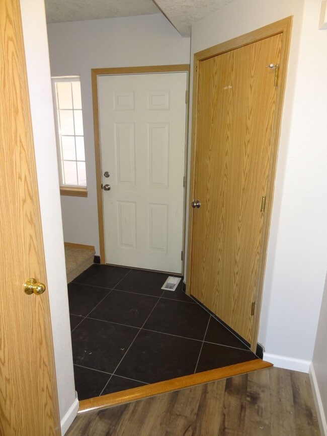 Photo - Sulbri04-102/104/106 SE Rice LN Unit 104