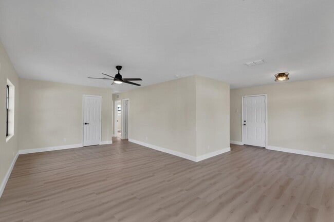 Photo - 7514 Mandarin Dr