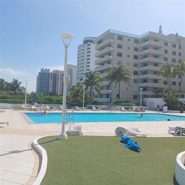 Photo - 100 Lincoln Rd Unit 1206