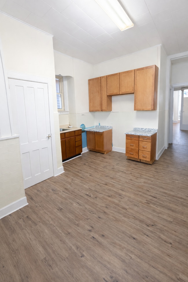 Photo - 166 5th Ave Unit 1