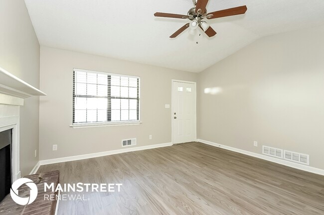Photo - 1565 Island Way