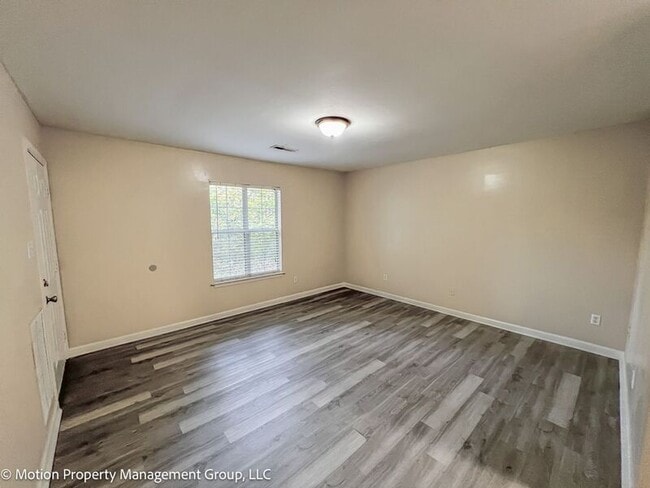 Photo - 1632 Hamlet Dr