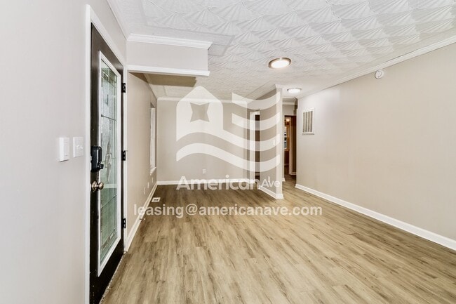 Photo - 10100 McNeely Lake Dr