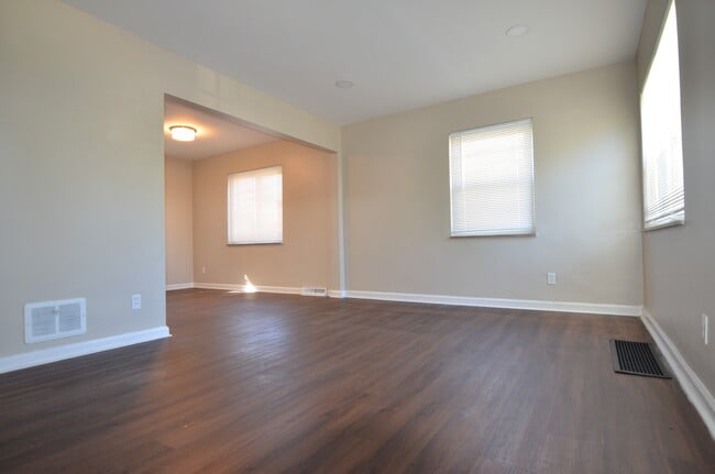 Photo - 3569 Locust Ln