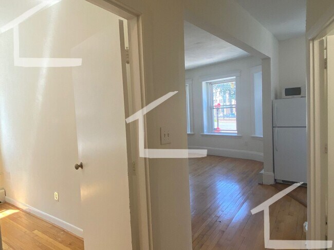 Photo - Ridiculous renovation in the living room including 'metal object'