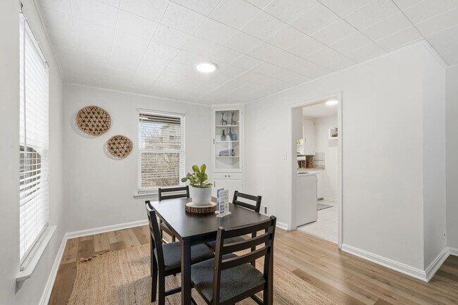 Photo - 237 N Center St Unit ID1249827P