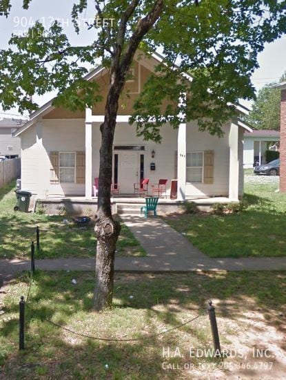 Photo - 904 13th St House