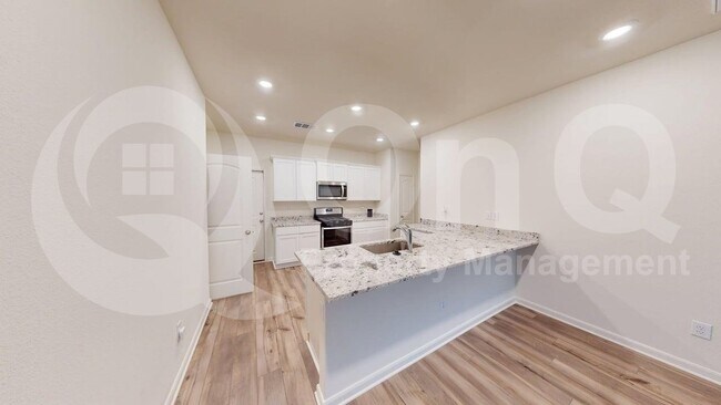 Photo - 316 Marsh Ln