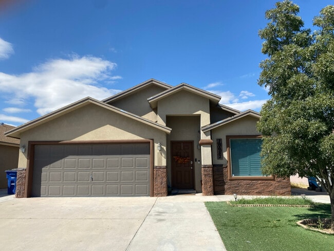 Building Photo - 10053 Paloma Dr Rental