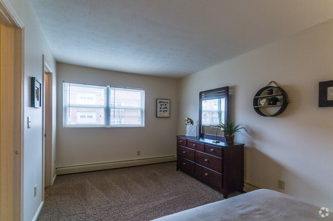 One bedroom - Liberty Heights