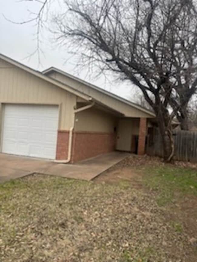 Building Photo - 2 Bed, 2 Bath Duplex in Mountain View Area