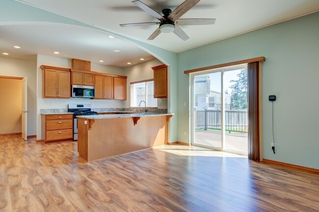 Photo - 3 Bedroom, 3 Bathroom with Gated Entrance