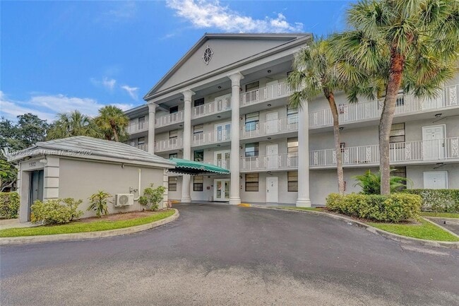 Photo - 1502 Whitehall Dr Unit 303