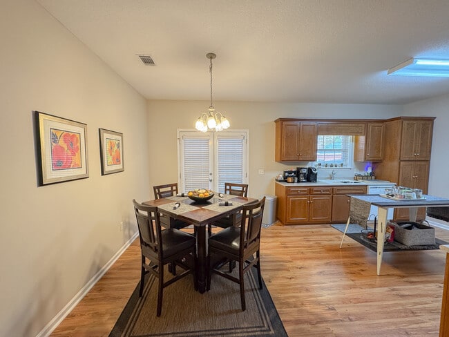 Photo - 1131 Trellis Ct