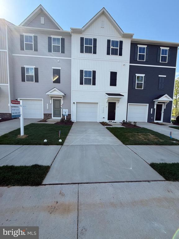 Building Photo - 36106 Wilderness Shores Way