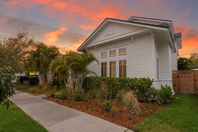 Photo - 2115 W Watrous Ave