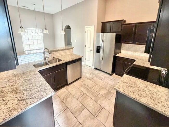 Photo - AVAILALBE NOW! Beautiful Home in Olive Branch.