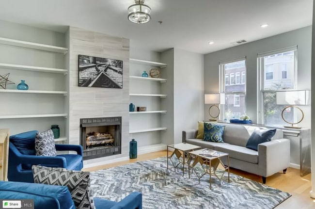 Building Photo - 325 U St NW