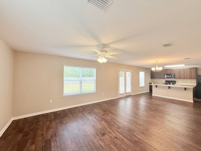 Photo - Beautiful 4-Bedroom Home - Wynfield Subdivision