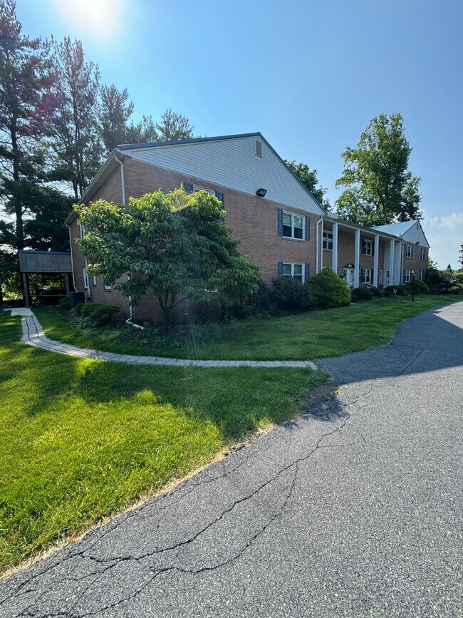 Photo - 2066 Chester St Apartment Unit 8B