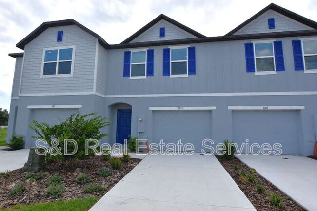Building Photo - 3913 Academia Ave