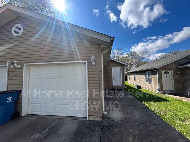 Photo - 1641 N Patterson Ave Condo Unit A