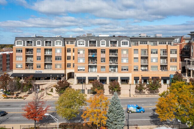 Photo - 510-608 W Touhy Ave