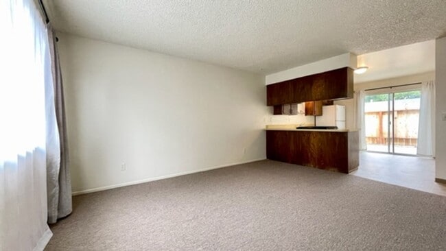 Photo - 992 Fair Oaks Ave Unit 992 Fair Oaks Ave.  B