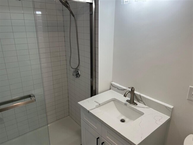 Photo - 8 6th St Unit 1