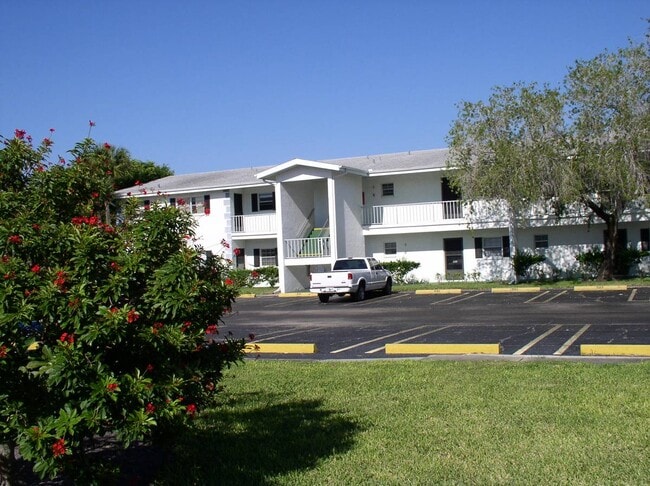 4511 3rd Street Cir W Unit 291 Burgundy Unit Ii Con