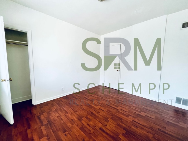 Photo - 307 Woodbine St Unit 1