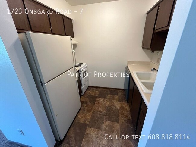 Building Photo - 1723 Onsgard Rd Unit 7 Rental